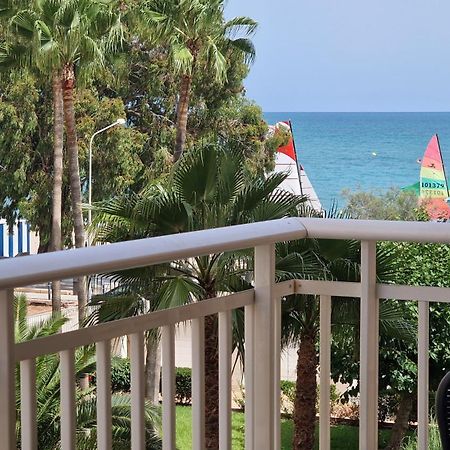 Apartamento Dos Habitaciones, Frente A La Playa, Benicàssim Dış mekan fotoğraf