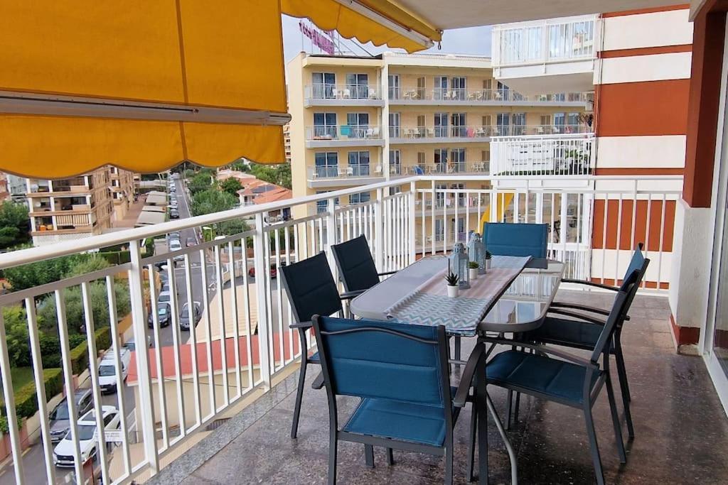 Apartamento Dos Habitaciones, Frente A La Playa, Benicàssim Dış mekan fotoğraf
