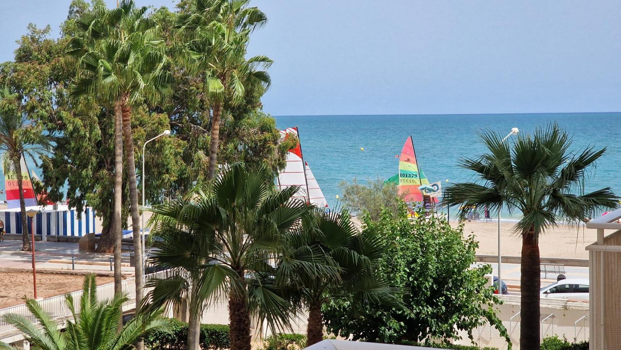 Apartamento Dos Habitaciones, Frente A La Playa, Benicàssim Dış mekan fotoğraf